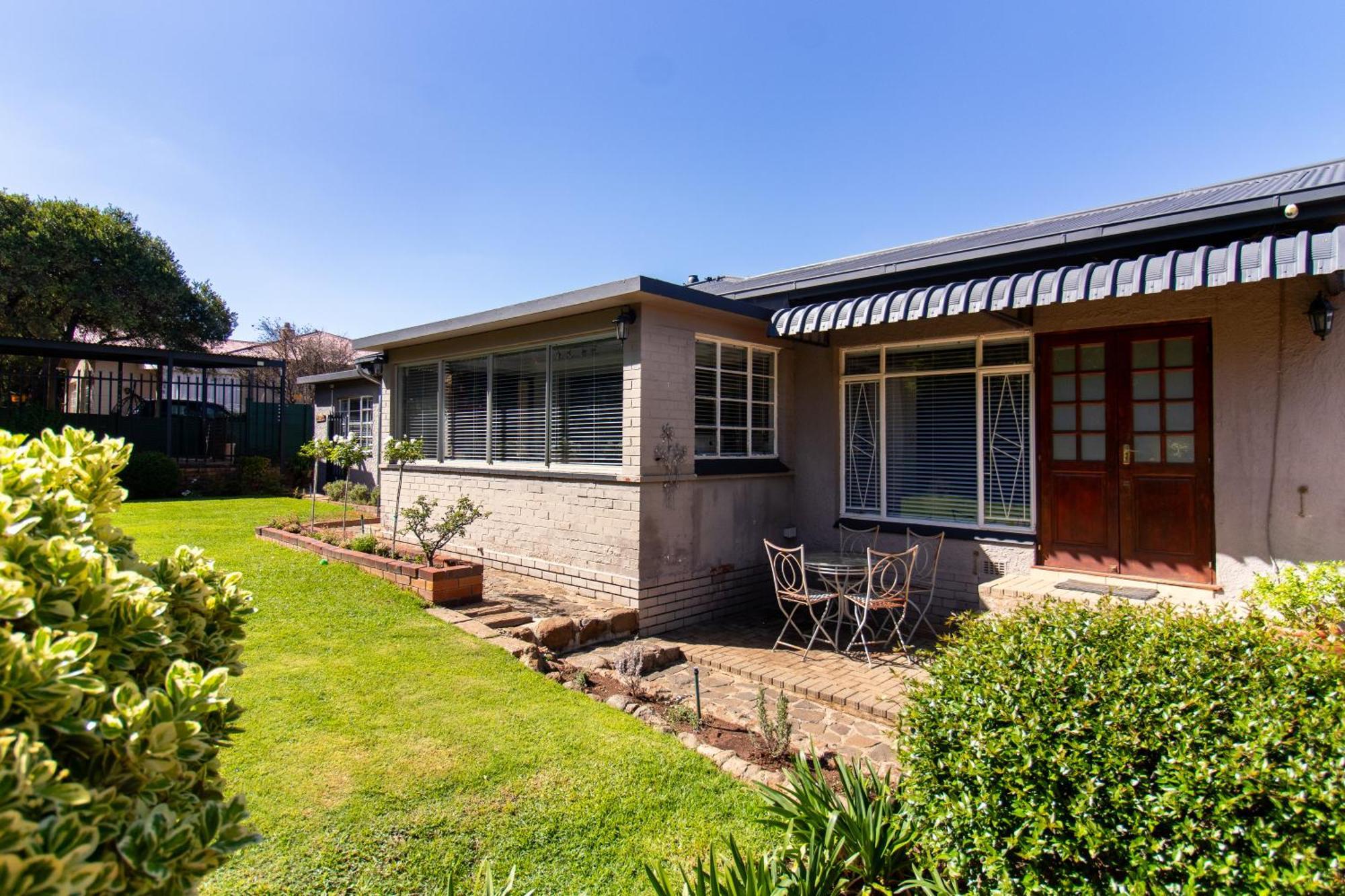 Glenmore Guesthouse Bloemfontein Dış mekan fotoğraf